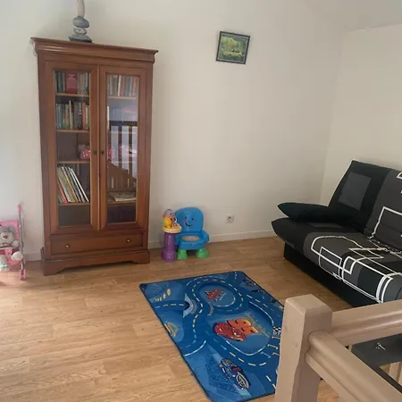 De Charme Avec Terrasse Et Activites Familiales A Payre, Pres De Fontenay-le-comte - Fr-1-426-170 Holiday home