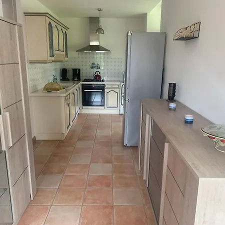 Hébergement de vacances Foussais-payré, 5 Pièces, 8 Personnes - Fr-1-426-170 *