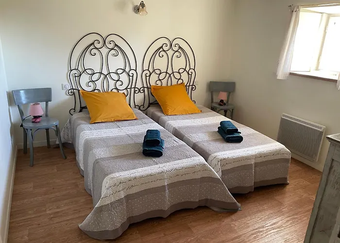 De Charme Avec Terrasse Et Activites Familiales A Payre, Pres De Fontenay-le-comte - Fr-1-426-170