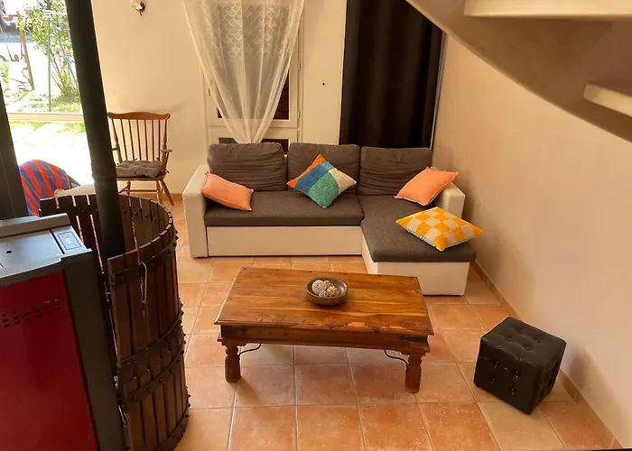 De Charme Avec Terrasse Et Activites Familiales A Payre, Pres De Fontenay-le-comte - Fr-1-426-170